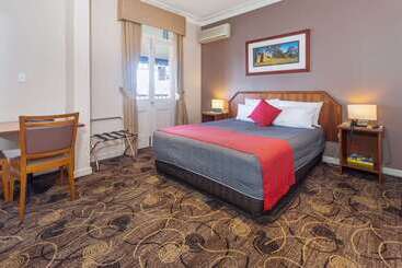 Quality Hotel Bayswater