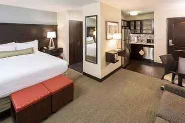 Hotelli Staybridge Suites Omaha West By Ihg
