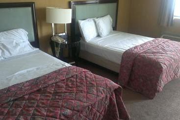 モーテル Naugatuck Motor Lodge