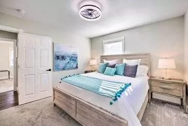 コテージ Chic Bentonville Home ~ 1 Mi From Downtown!