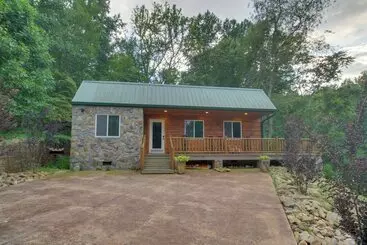 Mökkimajoitus Cozy Goode Cabin W/ Deck ~ 17 Mi To Lynchburg