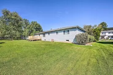 Mökkimajoitus Harrisburg Home W/ Deck: 12 Mi To Hersheypark