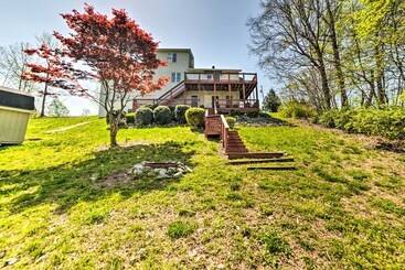 Casa Rural Cadiz Abode W/ Decks, Fire Pit, & Lake Access