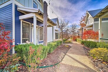 Quinta ou Casa Rural Carlton Landing Home: Walk To Lake & Parks!