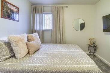 קוטג'' House In The Woods  In Ooltewah W/ Fire Pit!