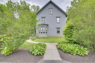 Mökkimajoitus Walk To Downtown: Pet Friendly Millerton Home!