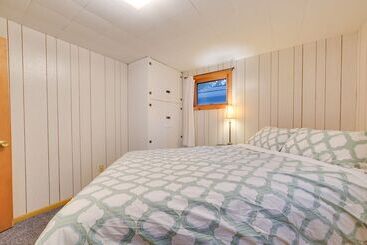 קוטג'' Petoskey Home ~ 5 Mi To Downtown & Bayfront Park!