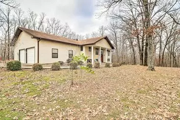 Mökkimajoitus 40 Acre Poplar Bluff Nature Lovers Paradise!