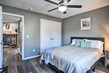 Dom wiejski Family Friendly Springfield Home W/ Yard!