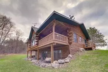 Mökkimajoitus Rustic Tustin Cabin On 7 Acres W/ Fire Pit & Porch