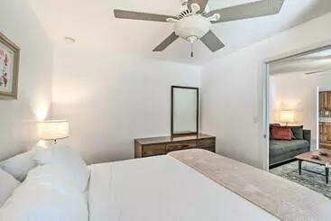 Tropical Port Charlotte Cottage   Walk To Bay!