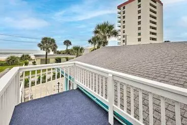 Mökkimajoitus Ormond Beach Retreat W/ Deck   Steps To Ocean!
