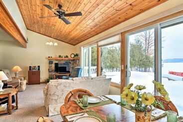 Cedar Cottage, Private Beach On Lake Leelanau