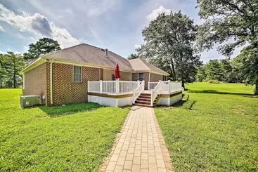 Mökkimajoitus Juju S Place  Warsaw House W/ Deck & Tree Swings!