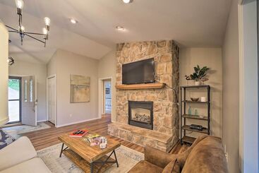 بيت ريفى Lakefront  Bella Vista Lakeside Treehouse  W/ Dock