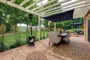 Mökkimajoitus Christiansburg Home ~ 12 Mi To Virginia Tech!