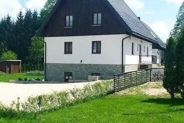 Aamiaismajoitus (B&B) Green Lakes House 2