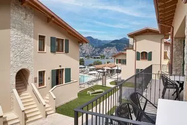 Huoneistohotelli June Stay Lake Garda