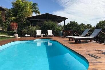 مسافرخانه Pousada Mãe Natureza