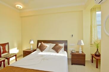 هتل Crystal Beach Inn