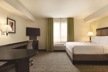 Hotelli Park Inn By Radisson, Calgary Airport North, Ab