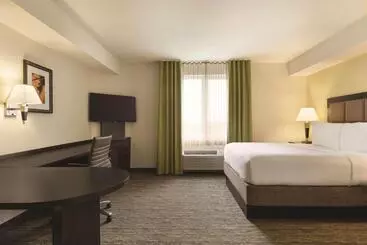 هتل Park Inn By Radisson, Calgary Airport North, Ab