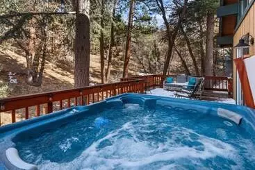 コテージ Alpine Retreat Cali Bear