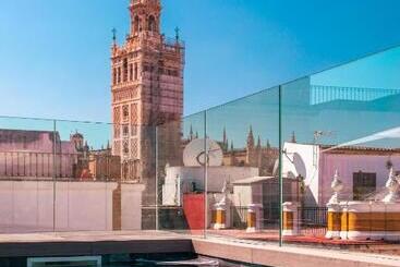 Hotelli Casa Alhaja By Shiadu