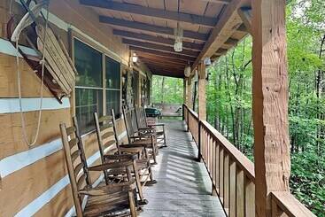 茅舍 Mcalister Nest