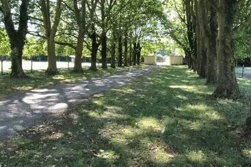 Majatalo Les Trois Moutiers