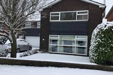 בית מלון כפרי 5 Ravenhurst Drive