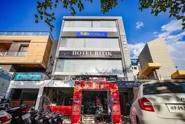 Fabhotel Coral