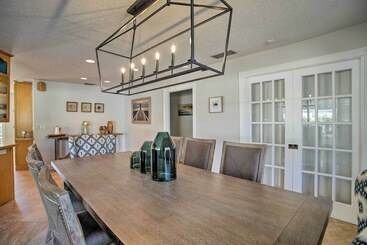 קוטג'' Riviera Beach Home W/ Pool   Walk To Beaches!