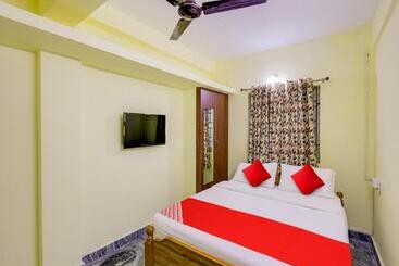 Hotel Oyo Flagship Srinivasa Residency