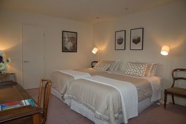 40 Thornycroft Street Bed And Breakfast