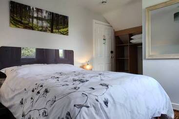 Bed and Breakfast Aaron Lodge Guest House