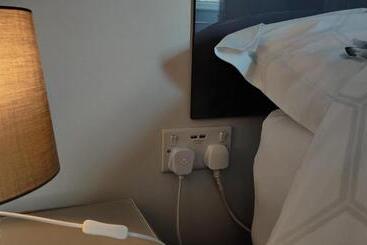 مبيت وإفطار Aaron Lodge Guest House