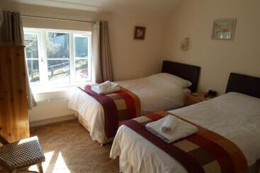 פונדק The Red Lion