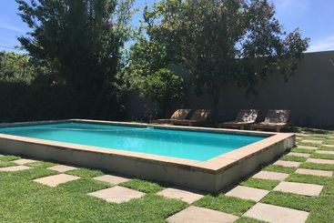 Pensjonat Calais Guest House