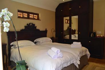 Pensión Doveton House