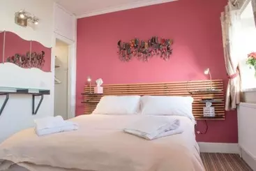 پانسیون Leonardo S Guest House