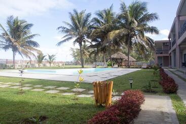 هتل Ankoba Beach Hôtel