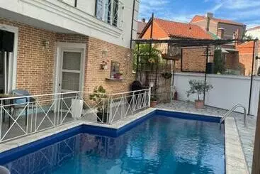 The Melbourne Hostel