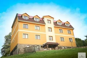 Majatalo Penzión Na Bezovci