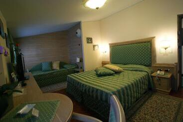 בית מלון כפרי Alle Alpi