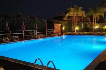 فندق Residence Villa Giardini