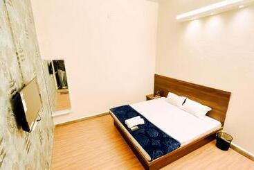 호텔 Nirvana Greens