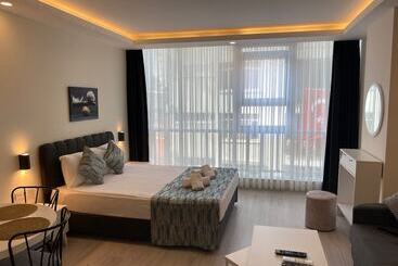 Hadrians Tower Apart Otel