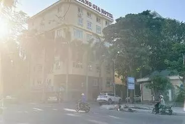 هتل Khách Sạn Hoàng Gia
