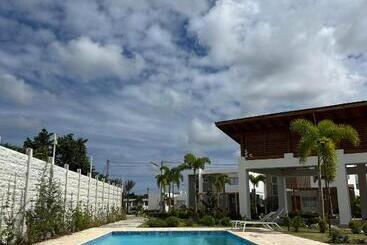 Pensión Encantadora Villa Blue Completa